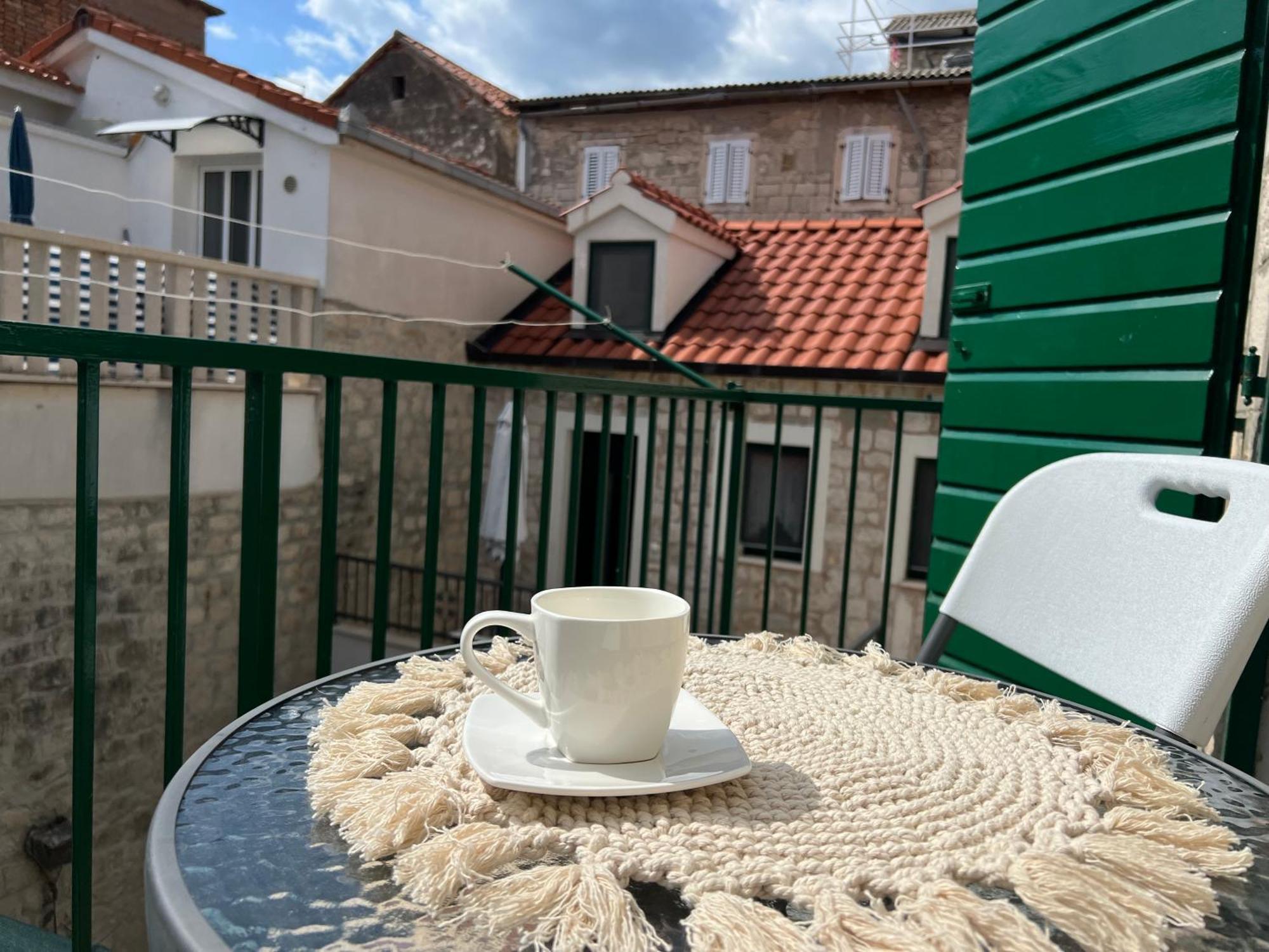 Apartman Lucijan Kastela Exterior photo